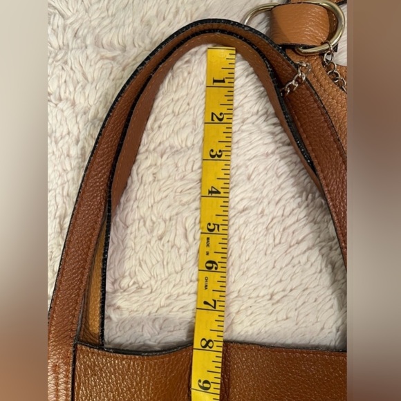 Persaman New York Genuine Leather Tote w/ Bow - Picture 10 of 12